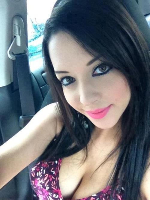 Hoooot Selfies!