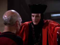 readysteadytrek:On a scale of 1 to Q, how lustfully do you look at Picard?