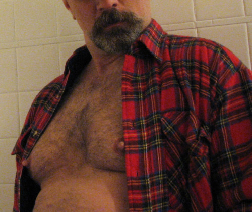 nippig:  http://nippig.tumblr.com/archive 