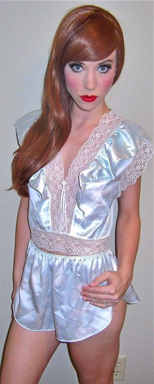 amateur-tranny:  Free Tranny Tubes Free Shemale Videos