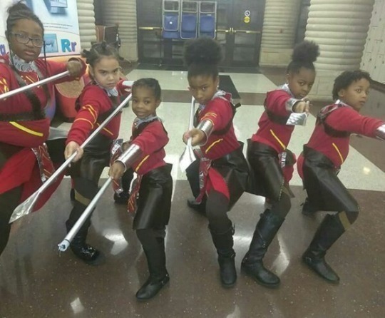 thehighpriestofreverseracism: demho3zhatinq:  starsberrisnunicorns:   Me: “Wakandaaaa