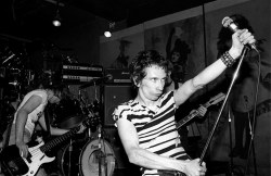 70srocknroll:    The Dead Boys perform live at New York City’s CBGB club in 1977.   