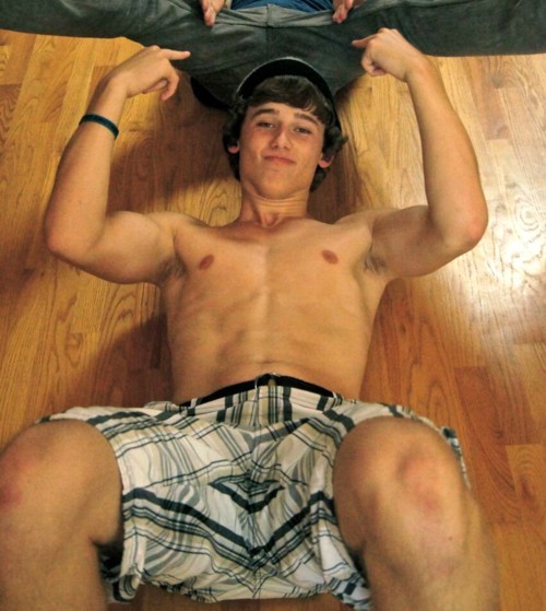 elijahwt:  For more SexyBoys follow me….Send your selfies and subs here or