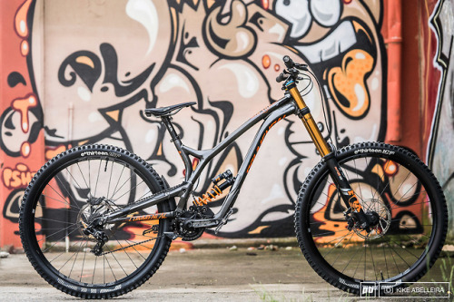 aces5050: (via 5 New 29er Downhill Bikes Ridden & Rated - Pinkbike)