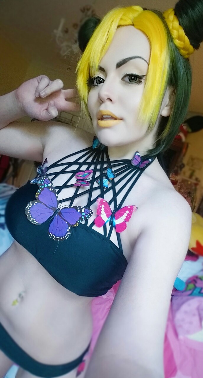 shwit:  ahh I never showed off the swimsuit and cover up I modified for Jolyne! Butterfly