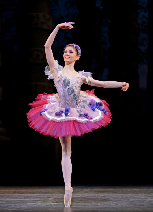 Melissa Hamilton as the Lilac Fairy in The Sleeping Beauty. Royal Ballet, 2014. © Dave Morgan, court
