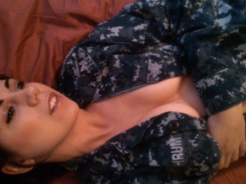 militarygirlswivesgirlfriends.tumblr.com/post/140991825827/