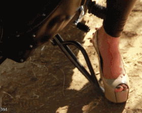 manmaleprime:  Lovely Legs!