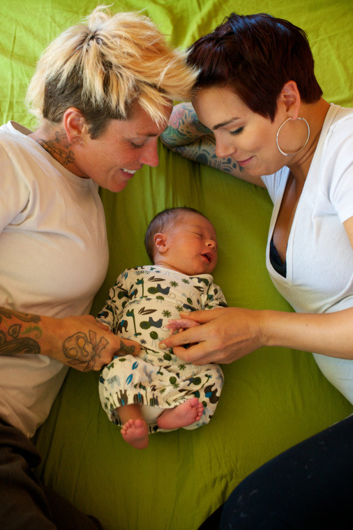 liquorinthefront:  Rachel, Bonnie and baby Zaiden These may be some of the cutest