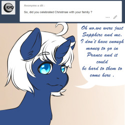 ask-poison-joke:  ~Happy Holidays everybody ♥    x3! Too cuuuuute~! &gt;w&lt;