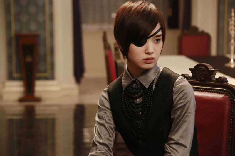 hibana:  Kuroshitsuji Live Action Movie comes out January 14!! ( ・∀・) Website&rsquo;s