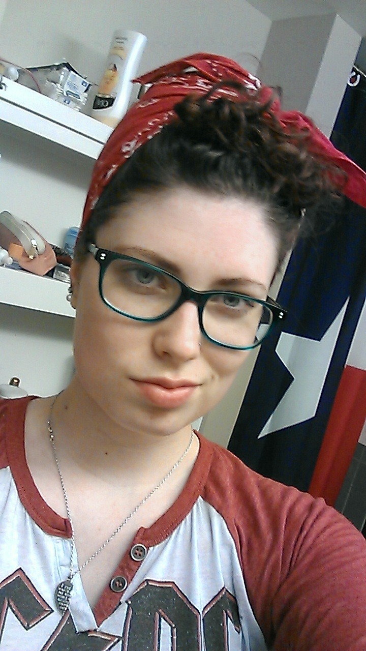 hollyksavolly:stronger-than-i-was:  Some times I like to pretend I could be a pin
