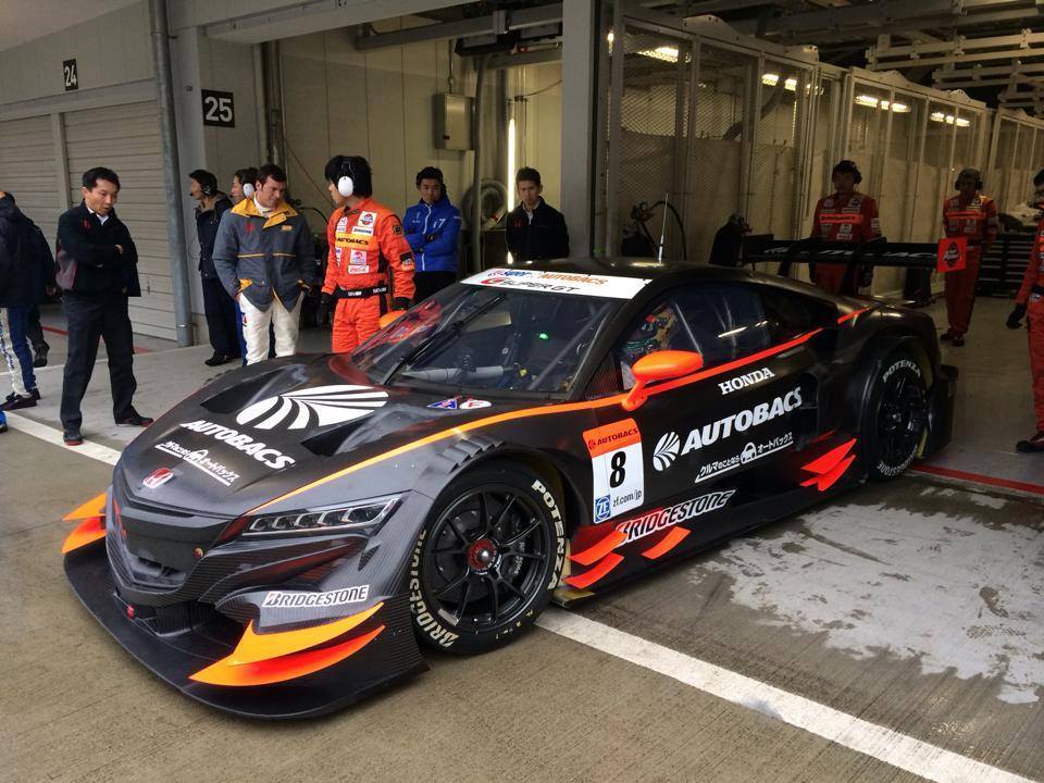 hartbrakeace:  flat6ix:  Autobacs Super GT NSX via jonsibal  The nonexistent existent
