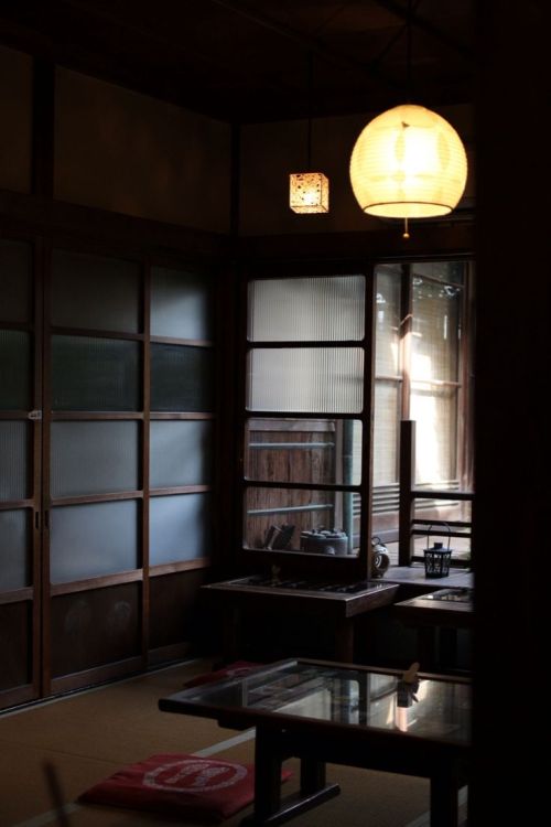 collectorandco: Inside tradtional house, Japan