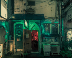 archatlas:      Tokyo Murmurings Franck Bohbot From the artist:   At night, the Japanese capital sleeps deeply but isn’t drowned in darkness nor lost in silence. The highly traveled areas of the city transform into a sleeping megalopolis. There, you
