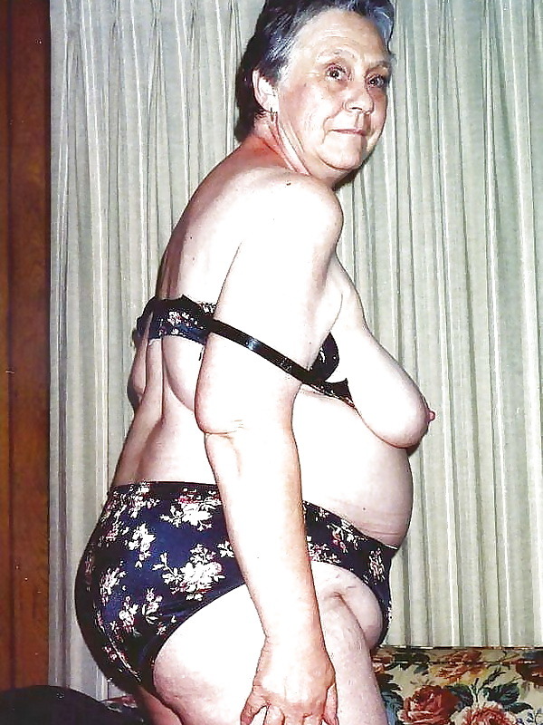 65pluswomen:  agrannyadmirer: I would! love to fuck her  Find senior sex partners