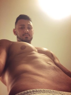 ＴＨＥ  ＪＵＩＣＹ  ＬＡＴＩＮ ＣＯＣＫＳ ＦＯＬＬＯＷ  ＭＥ ✔ | ＡＳＫ ✉  | ＡＲＣＨＩＶＥ 