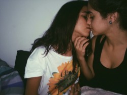 gayestlesbian:  👭 