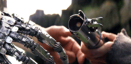 sophieturner:“We are the spark that will light the fire that will burn the First Order down.”Star Wa