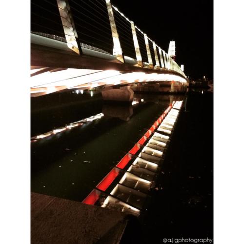 ♨️♨️♨️#twinsailsbridge#twinsails#poole#lights#photoskills#photo#photography#portrait#camera#fujifilm