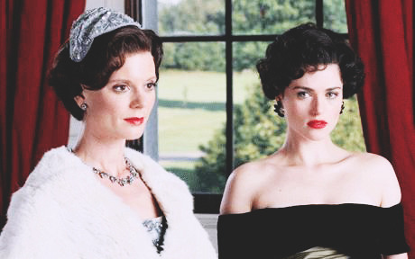 lovelyemiliafox:Emilia Fox and Katie McGrath in the docudrama ‘The Queen’.