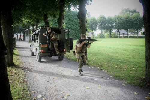 Porn militaryarmament:  Reservists with the Norwegian photos