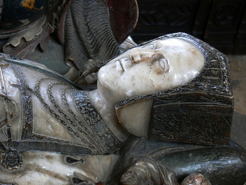 Tomb effigy of Jane Skenard (d. 1539) wife of Sir Richard Knightley, built in the 1540s