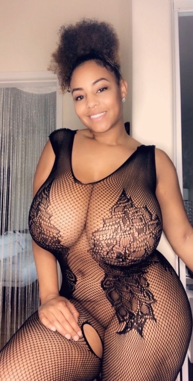 justintimenasty4-1nce:  realnubian100:  Fuckkk    It Wouldn’t be TUESDAY Without Her 😉🤪😜TITTIE TUESDAY 😜