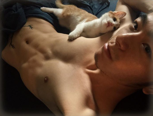 Viva!Asian hunks!