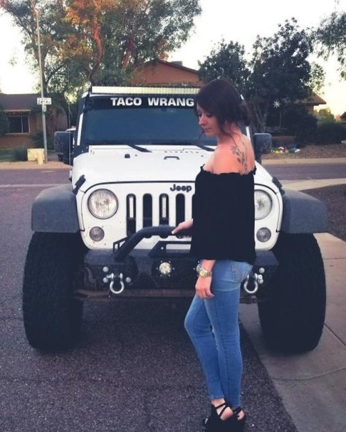 @missrikkinicolewww.jeepbeef.com ________ #jeepher #jeepbeef #jeepwrangler #jeeplife #jeep #jeepgi