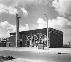 germanpostwarmodern:  Christus Koningkerk (1960-61) in Utrecht, the Netherlands, by Coen Bekink 