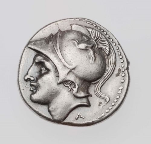 Silver diadrachm of Lokroi Epizephyriori (Bruttium) with head of Achilles (obverse) and Thetis on a 