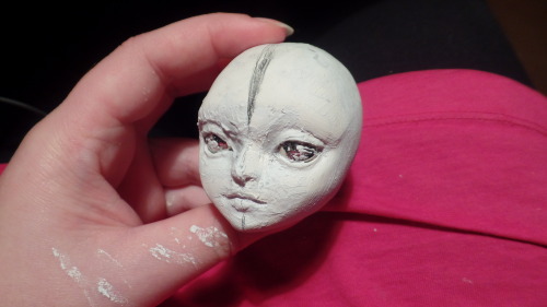 Veliona. Work in progress It has been a long dream of mine to sculpt a tiny-yosd sized doll. Veliona