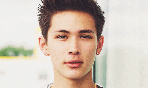 male-celebs-naked:  celebsland: famousmeat:  Magcon Viner Carter Reynolds’ cock from his sex tape leaked today  Baaaaabe, let me suck that thing.  Submit HERE  ←More Celebs HERE  ←