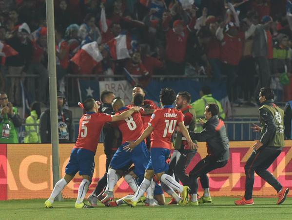 uzziblue:    When you win your first Copa America title EVER …   Congrats, Chile