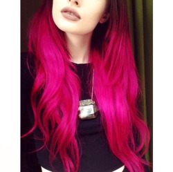 cute-colored-hair:  COLORED HAIR BLOG ♥