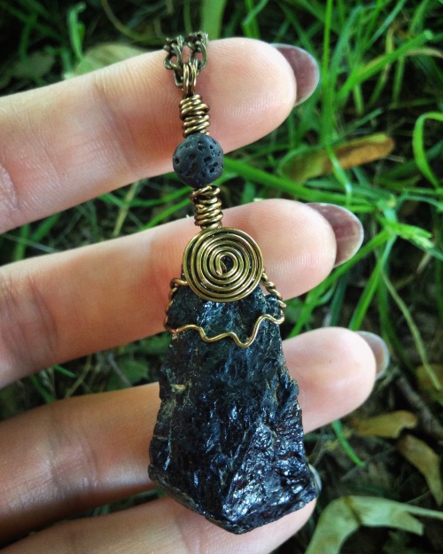 magickandmoss:Rough black tourmaline crystal amulets now available in my shop, charms are optional! 