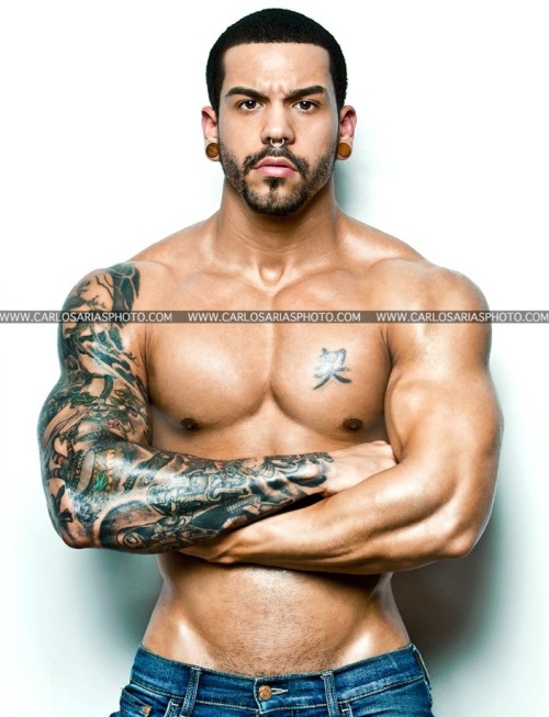 thegaysideofbi:  Hompcy Montero 