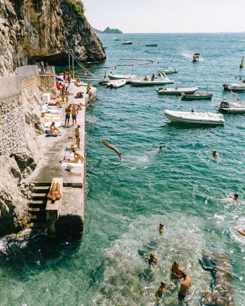 louisfraga - Spending days in Praiano #amalficoast (en Amalfi...