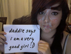 daddysissyslut:  What a good girl :D