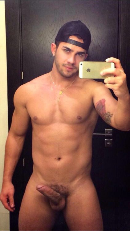 homoerotic-bromance:  http://homoerotic-bromance.tumblr.com/