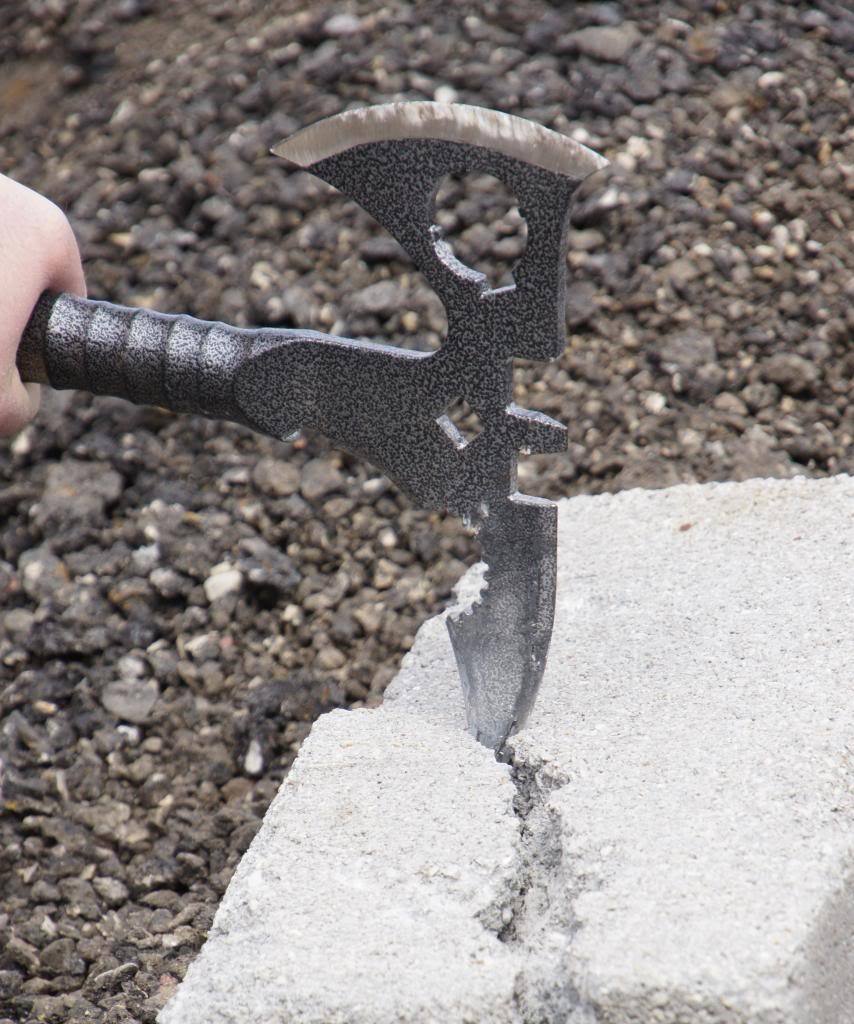 gunrunnerhell:  DS Arms - Z Hawk Touted as a multi-tool / weapon, the Z Hawk has