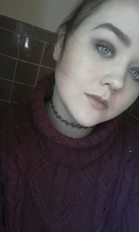 spankjonze:  im only visible on this plane of existence once yearly i hope u enjoy it (they/she)