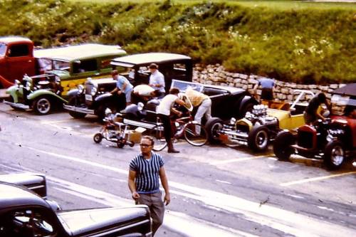 What a #lineup! #madison #wisconsin #1969 #hotrodhistory #oldslides #nsra #nhra #roadtrip #csra #hot