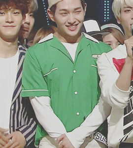 exoxoolf: Jongdae   Onew interactions when SHINee was announced winner