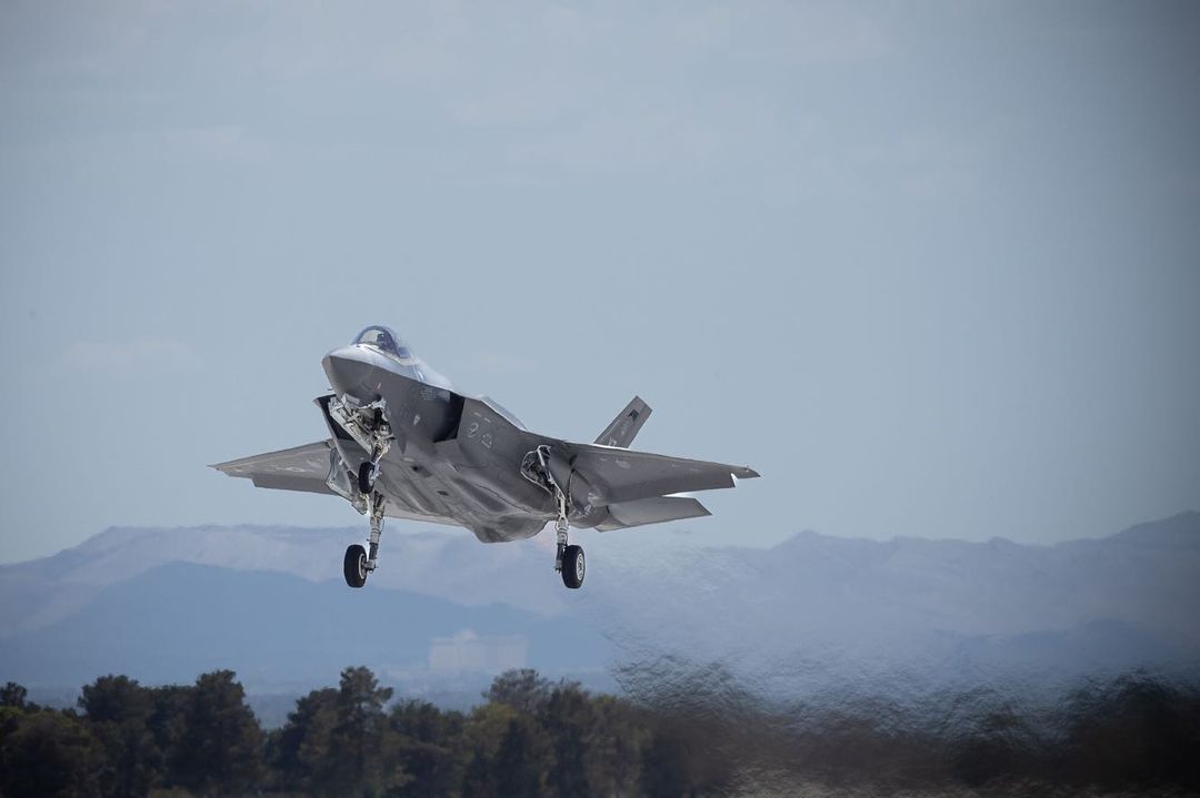 Couple shots from a recent (super cool) assignment! (at Nellis Air Force Base, Nevada)
https://www.instagram.com/p/CgpsMPkpFT4/?igshid=NGJjMDIxMWI=