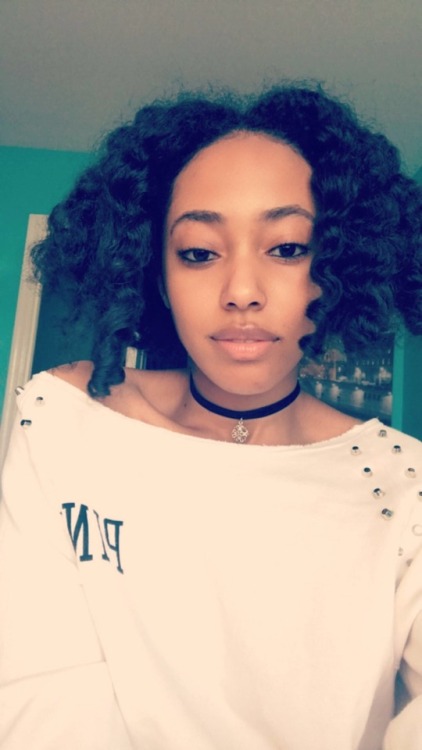 xxannakaiixx:one year ago….I chopped my hair off and I haven’t loved myself/ my hair more than I do 