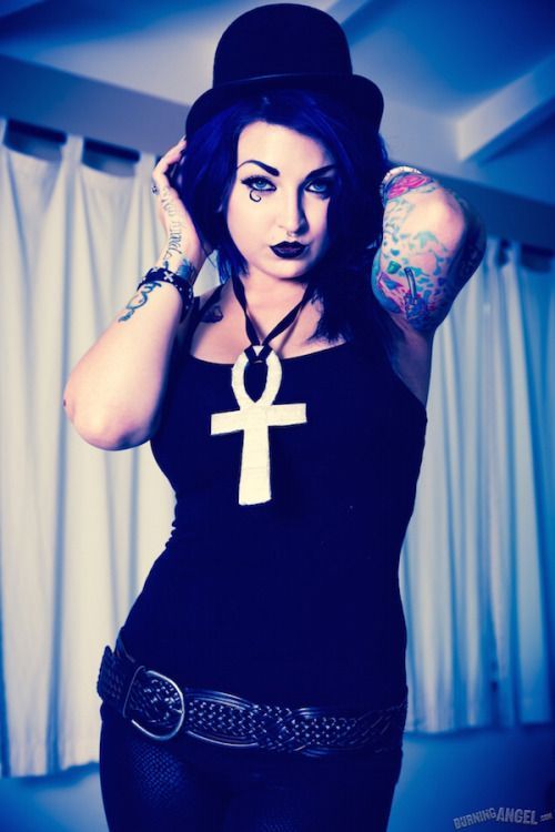 comicbookcosplayvixens:       Death of The Endless by Draven Star  