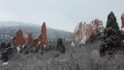 Earthporn-Org:  Garden Of The Gods After A Fresh Layer Of Snow. Colorado Springs,