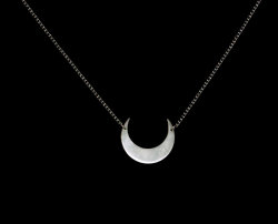 artizan3:  crescent_moon_necklace_by_obsidiandevil- 